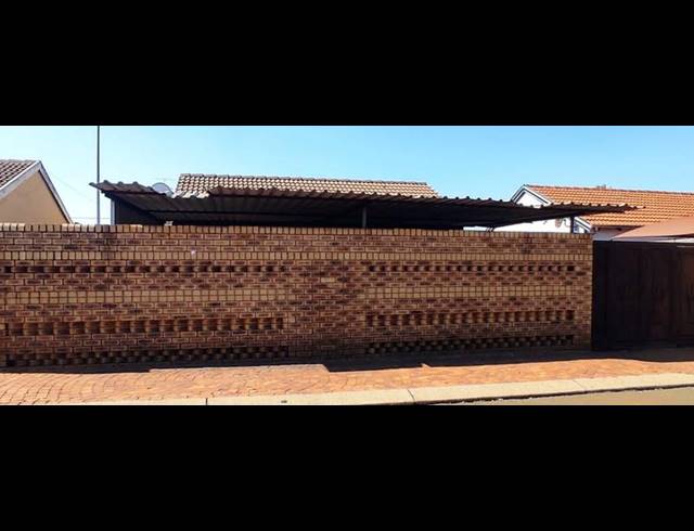 2 BEDROOM HOUSE FOR SALE IN VOSLOORUS